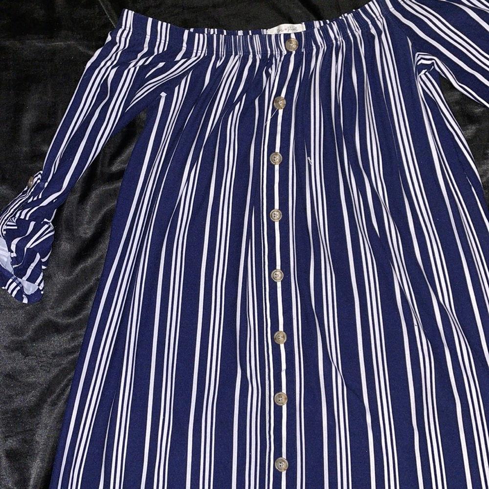 𝒩𝒶𝓋𝓎 𝒷𝓁𝓊ℯ 𝓌𝒽𝒾𝓉ℯ 𝓈𝓉𝓇𝒾𝓅𝓅ℯ𝒹 𝒹𝓇ℯ𝓈𝓈! - Picture 3 of 4